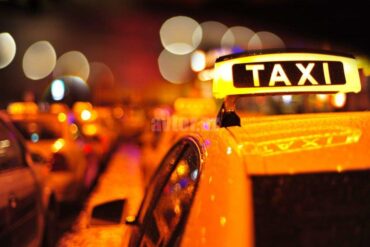 1644226441 taxi business.jpg