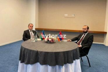Bayramov mirzoyan arasindaki ilk yuz yuze gorusme basladi 56878.jpg