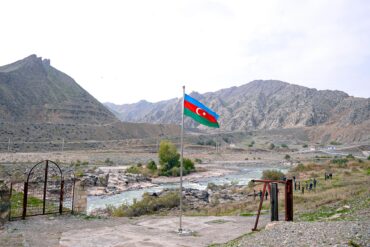 Qarabagbayraq.jpg