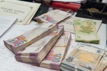 Manat 2.jpg