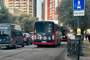 Avtobuszolaqparkinq.jpg