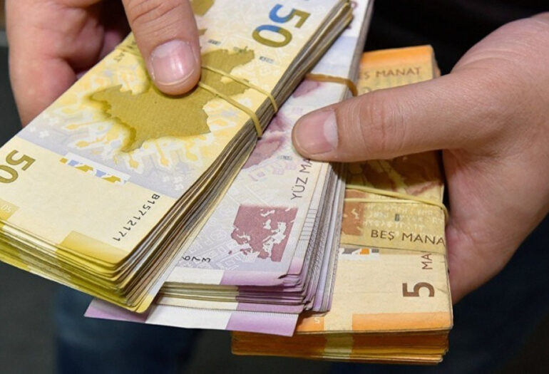 Manat 1.jpg