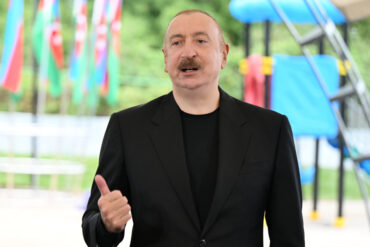 Ilhameliyev4