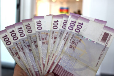 Manat 2