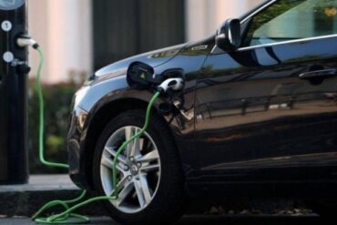 1762349177 elektrik muherrikli avtomobiller