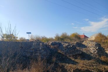 Gence Dovlet Tarix Medeniyyet Qorugunun erazisinin meiset ve teserrufat tullantilarindan temizlenmesi