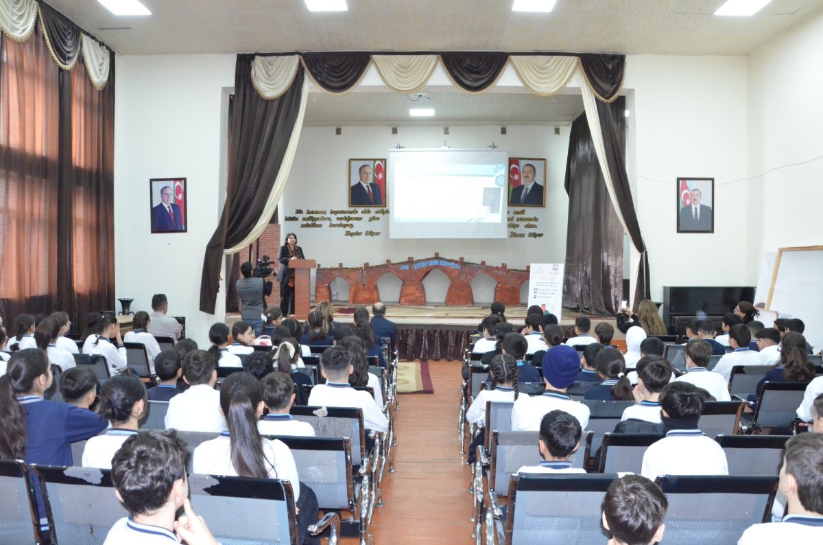 a83fa018-9ceb-4892-aa5b-0fec044cb42f.jpg