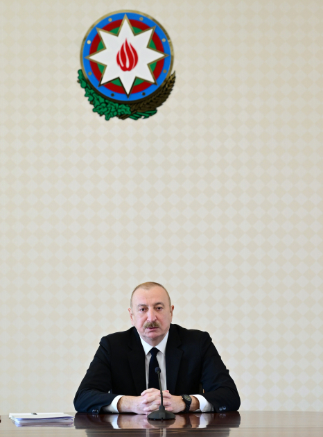 Prezident müşavirə keçirdi - Şəkil 3