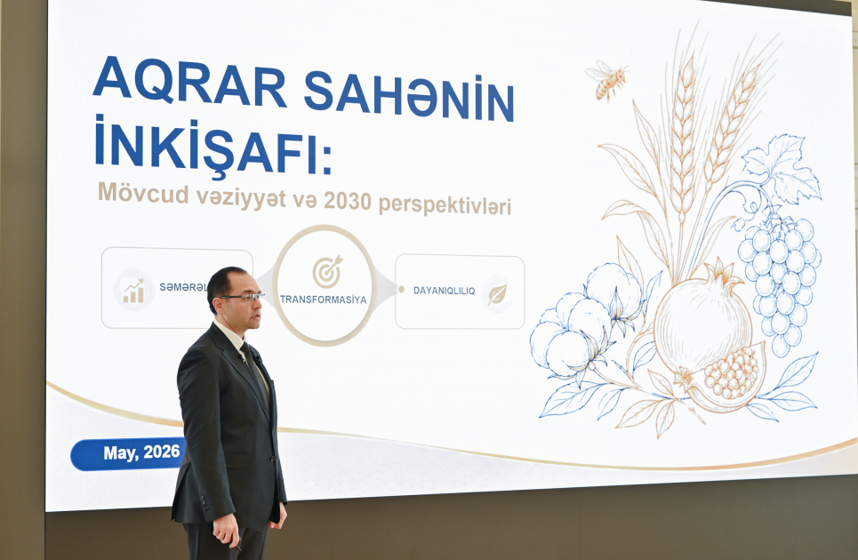 Prezident müşavirə keçirdi - Şəkil 12