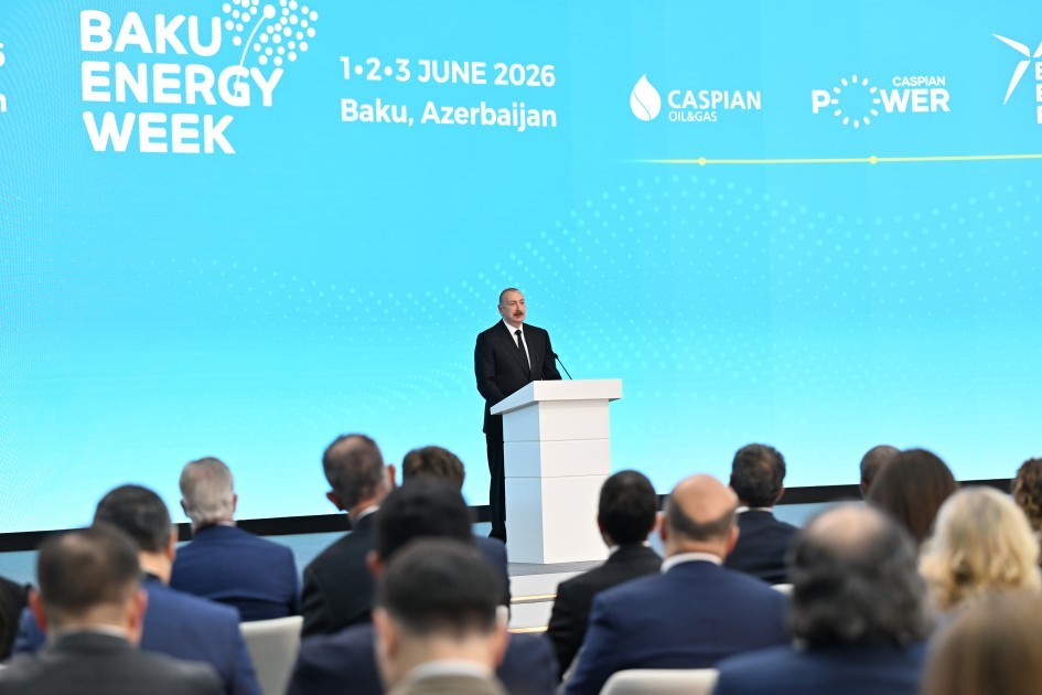Prezident Bakıda keçirilən forumda çıxış edib - Şəkil 2