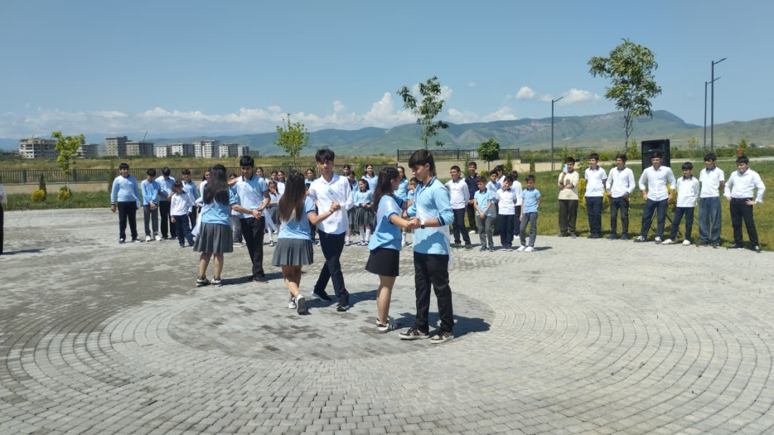 Ağdamda 33 ildən sonra ilk dəfə “Son zəng” çalındı - Şəkil 2
