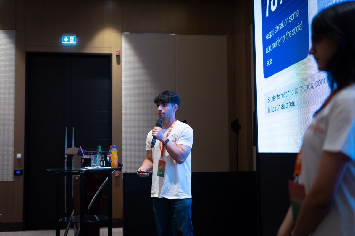 06-6ae1f155cbc0d.jpg